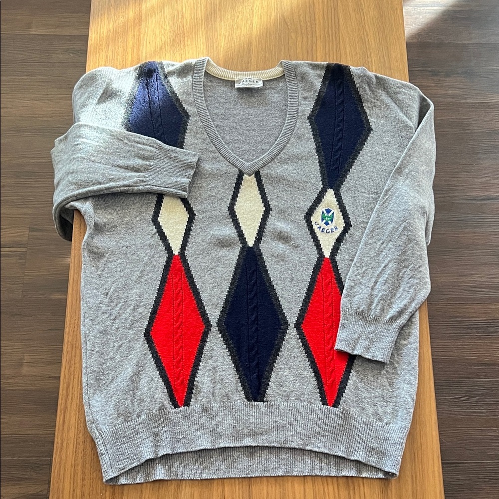 Gray V-Neck Sweater With Argyle Pattern - image 1